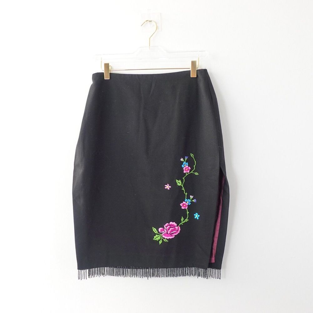 VINTAGE Guess Cocktail Skirt 4 S Black Floral Wool Bead Fringe Slit Mandarin USA